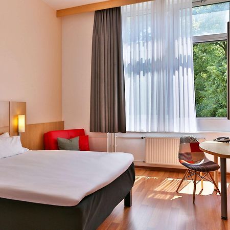 Ibis Berlin City Sued Exterior photo