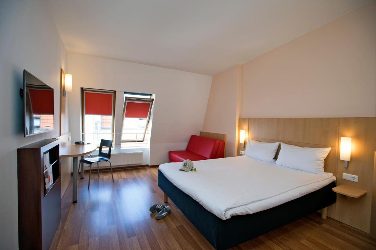 Ibis Berlin City Sued Exterior photo