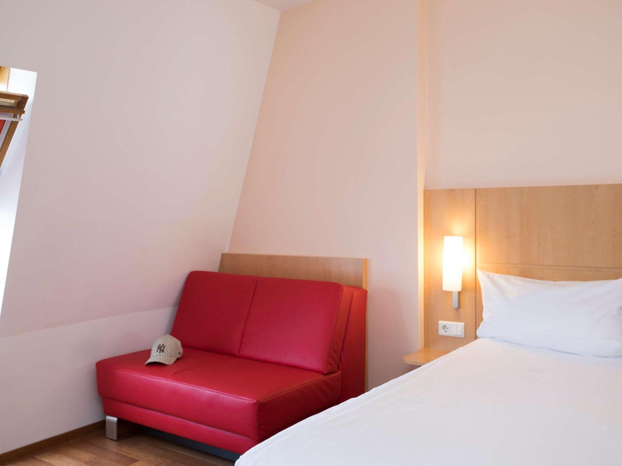 Ibis Berlin City Sued Exterior photo